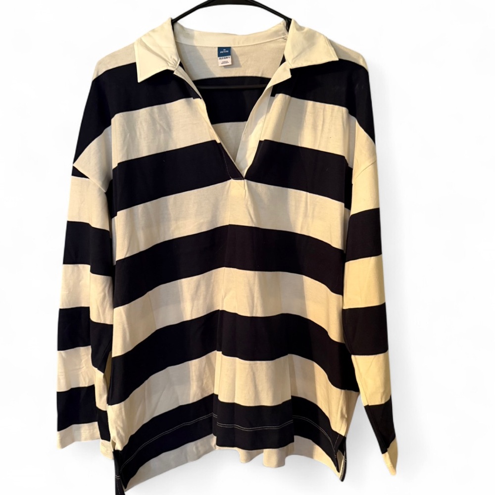 NWT Old Navy Black and White Striped Rugby Top